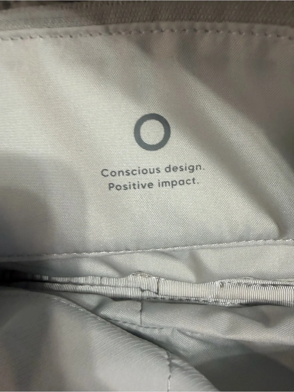 Urth Light Gray Electronics Zip Pouch